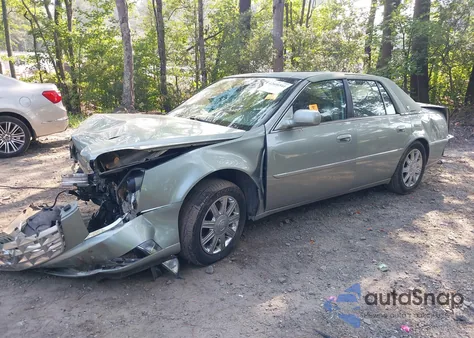 2006 Cadillac Dts z USA, uszkodzony, nr VIN 1G6KD57Y56U121052